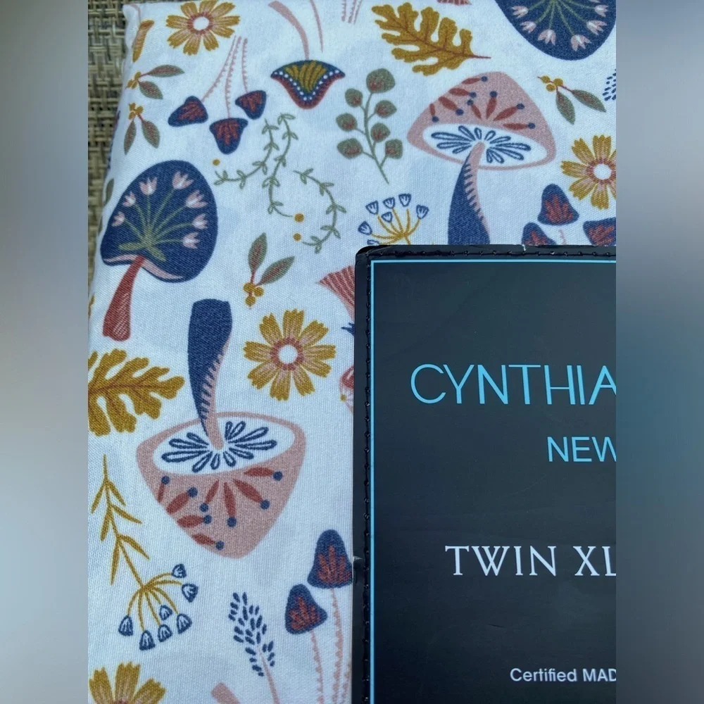 Cynthia Rowley Mushrooms Flowers Cottage Microfiber TWIN XL Sheet Set 3pc